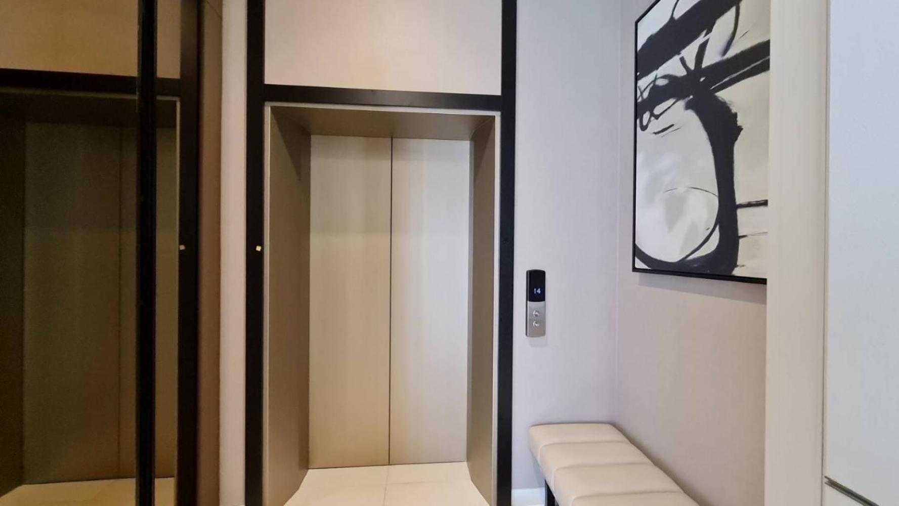Ultra Luxury Large Central Phrom Phong 2 Beds Sky Pool * Bangkok